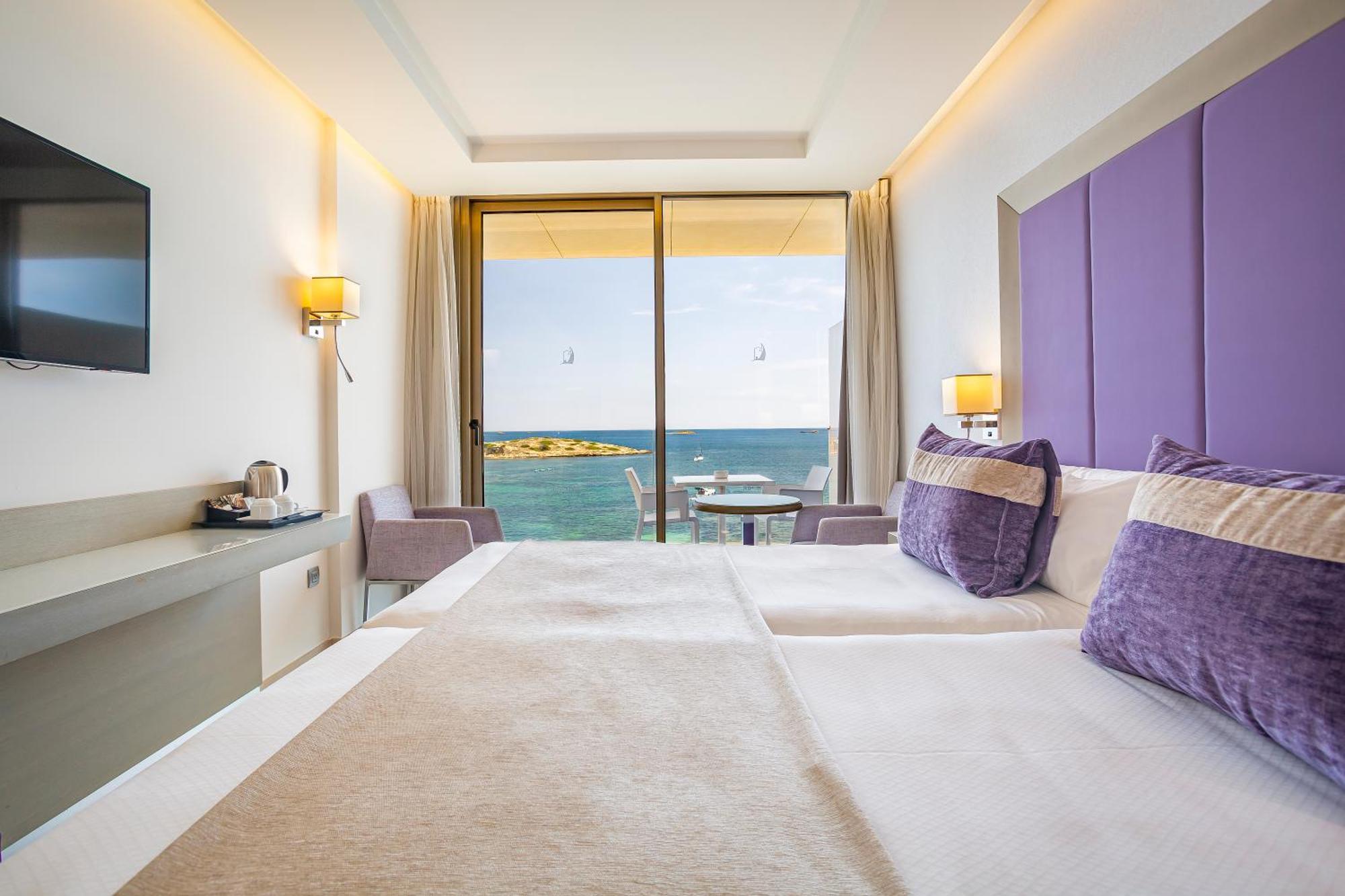 Double Room Sea View,1553395324:JPEG